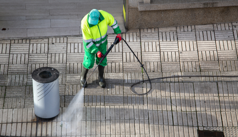 Claves para la seguridad y la salud laboral del personal de limpieza urbana